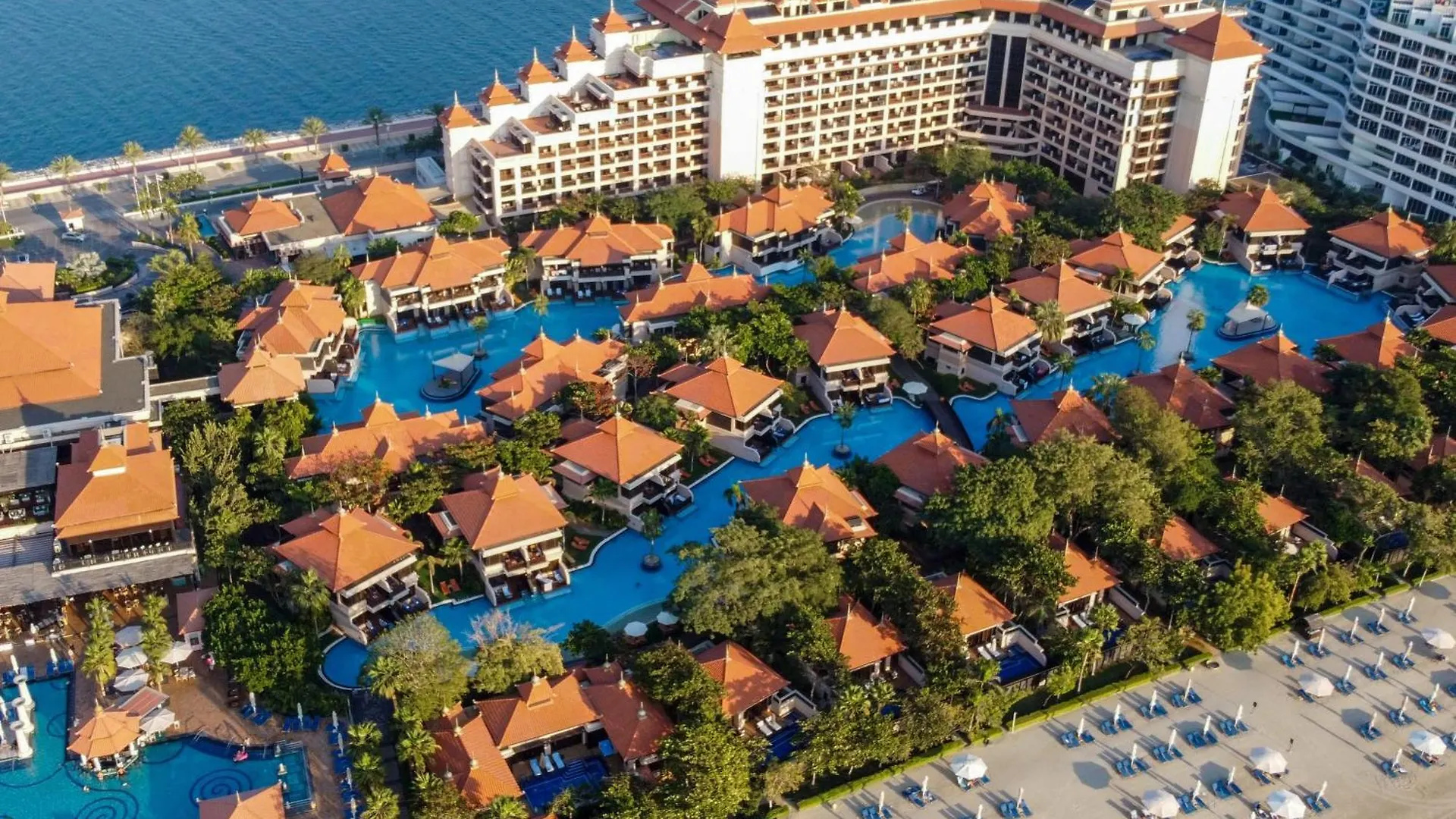 Upgraded Gorgeous 1Br At 5 Star Resort location