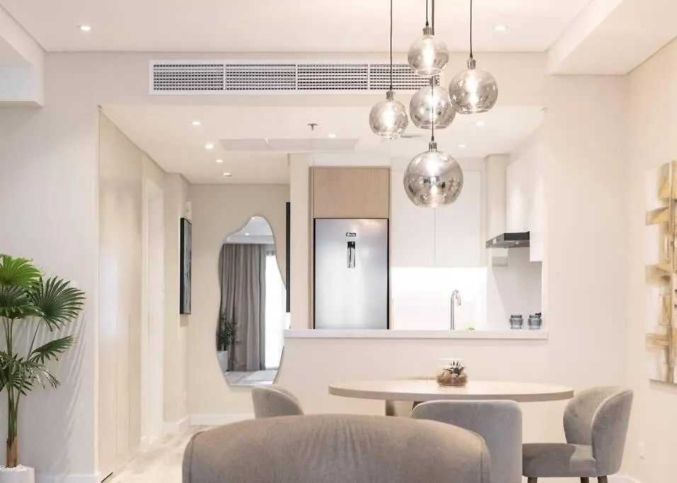 Upgraded Gorgeous 1Br At 5 Star Resort Dubai